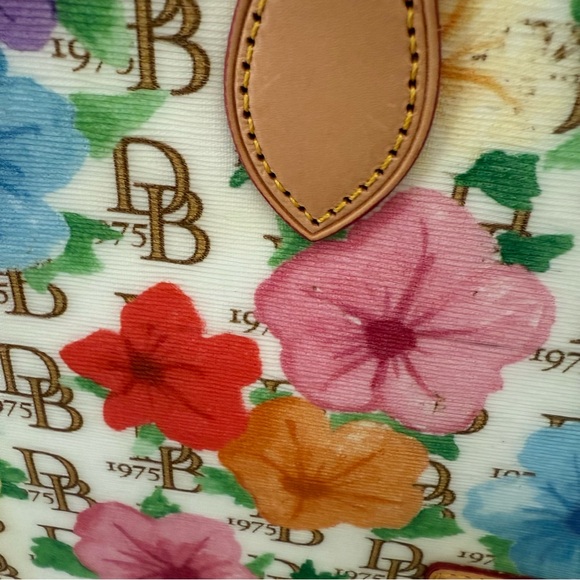 Dooney & Bourke Janine Signature Multi Floral Purse, EUC - Picture 3 of 16